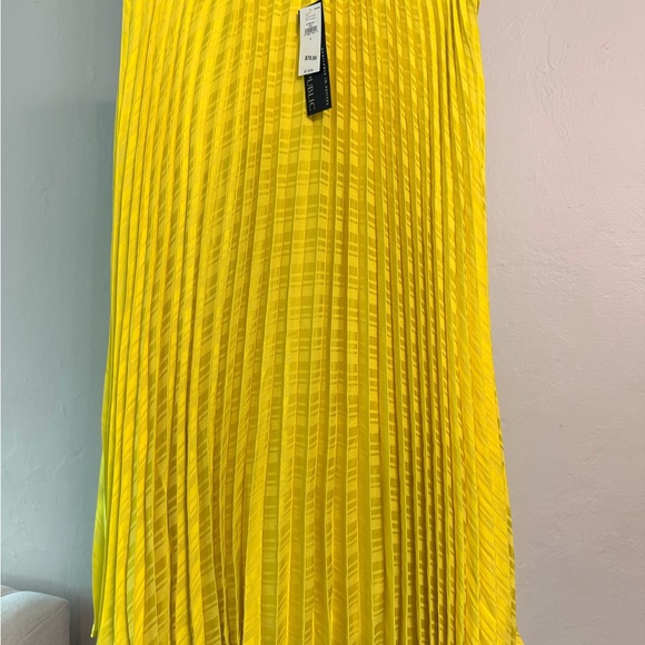 NWT Banana Republic Knife Pleated Midi A-Line Skirt Citron Yellow Sz 4 - Picture 2 of 5
